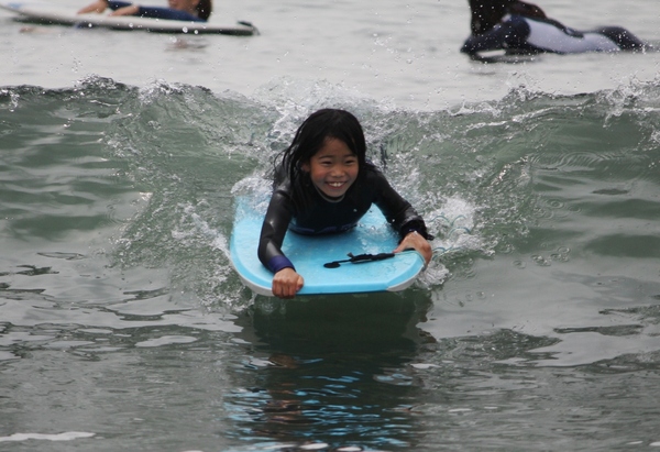 2012キッズボディボードスクールしたキラキラＫＩＤＳ達サンタートル湘南のサムネイル